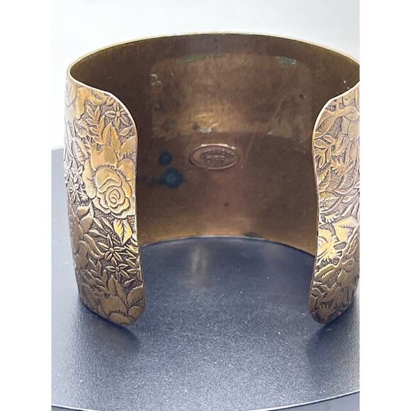 Liz Palacios SF Cuff Bracelet Wide Large Purple Glass Rhinestone Crystals
Ornate - Picture 10 of 10